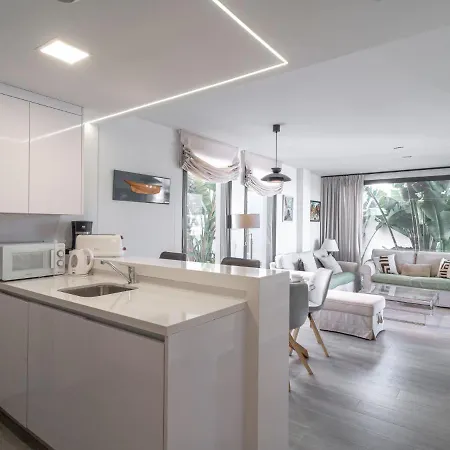 Royal By Interhome Нерха